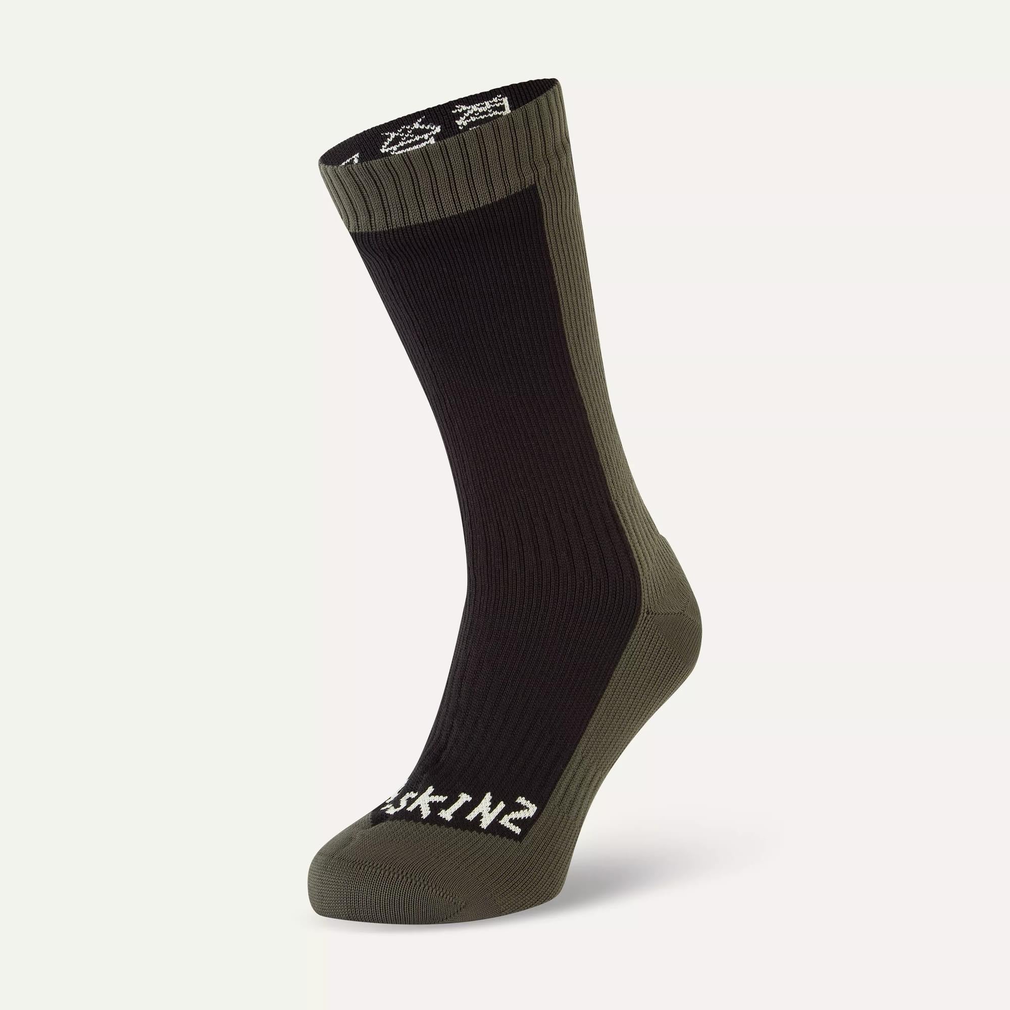 Acheter Noir - Chaussettes mi-longues imperméables Sealskinz Stanfield pour un temps extrêmement froid from Next Canada Acheter Noir - Chaussettes mi-longues imperméables Sealskinz Stanfield pour un temps extrêmement froid from Next Canada